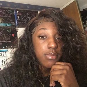 Meet your Posher, Kay